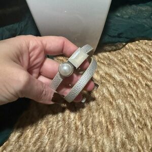 Silver Textured 🎁 Bracelets with Stone Accents